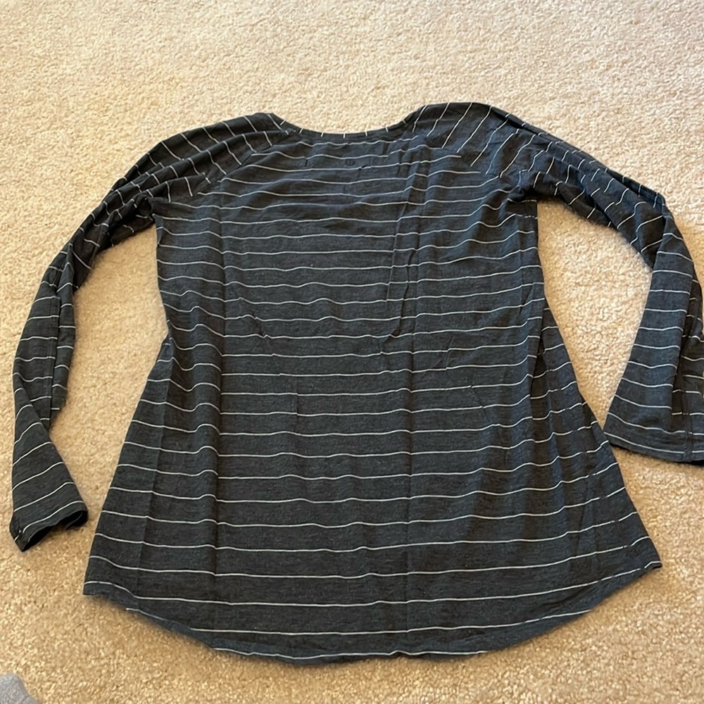 Small long sleeve lululemon